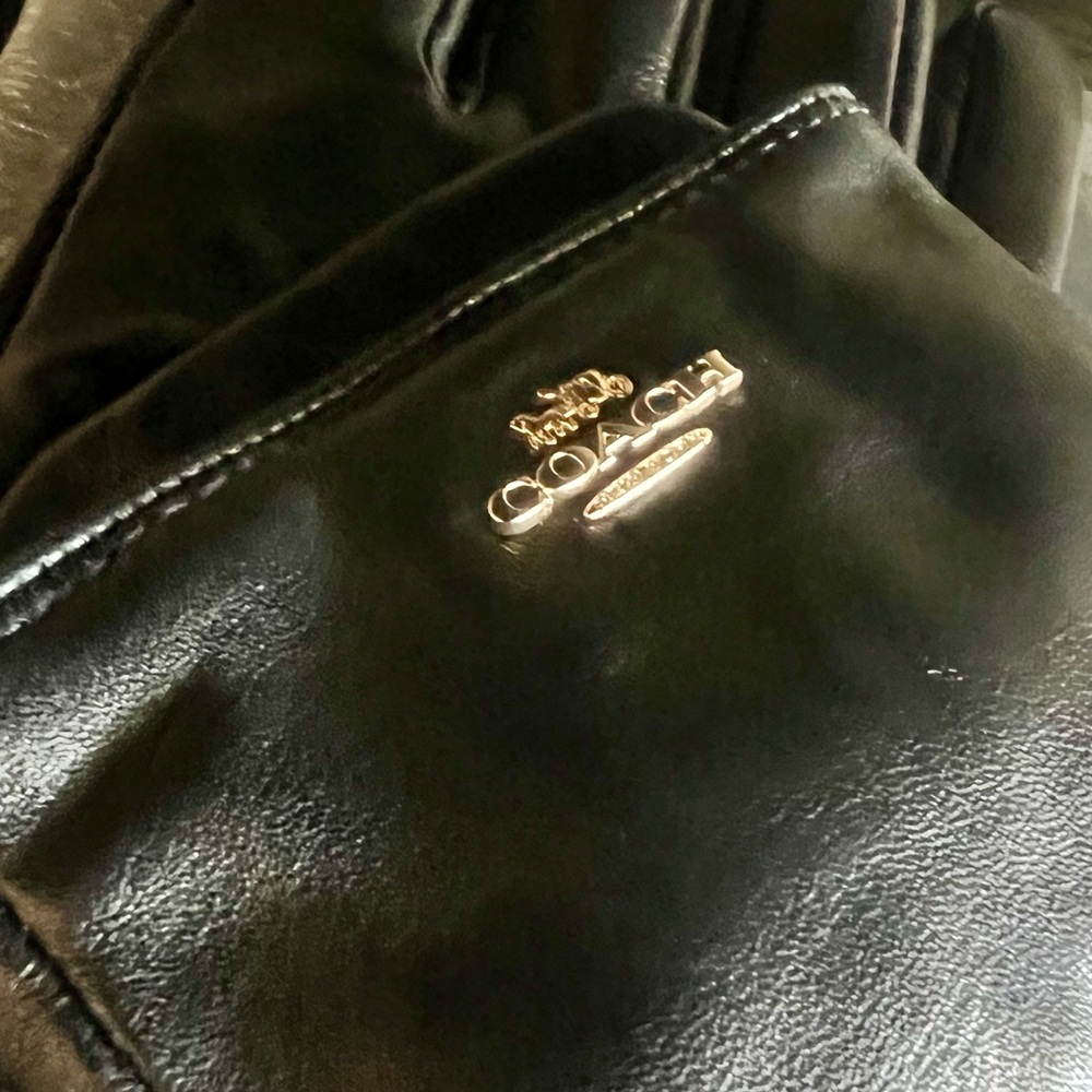 Coach Plaque Black Leather Tech Sheep Leather , Lined Gloves NWOT size 7